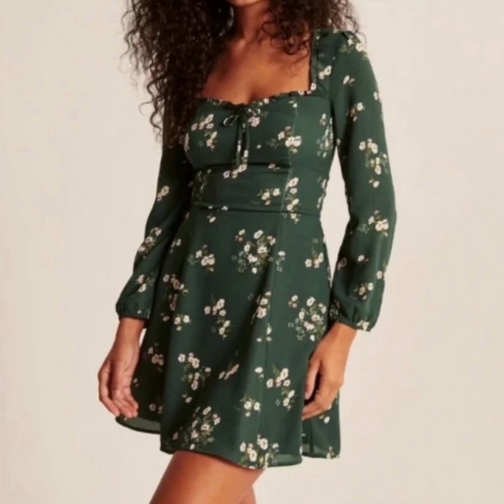 NWT Abercrombie Green Floral Dress
